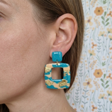 Geometrische Statement Ohrringe Türkis & Apricot mit Blattgold