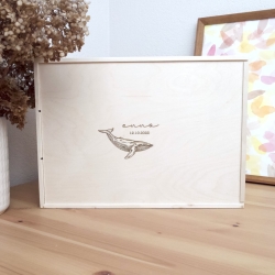 Erinnerungskiste personalisiert aus Holz | Wal Erinnerungsbox