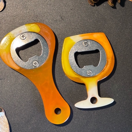 Flaschenöffner aus Epoxidharz 