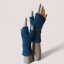 Elegante Handstulpen mit Merino und Seide in Petrol