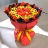 Essbarer Blumenstrauß - Lindt LINDOR Kugeln + Ewige Rosen