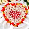 Essbarer Blumenstrauß mit Raffaello und Mon Cheri