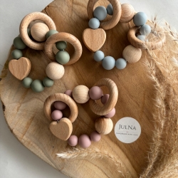 Greifring / Greifling / Motorikspielzeug Herz personalisiert