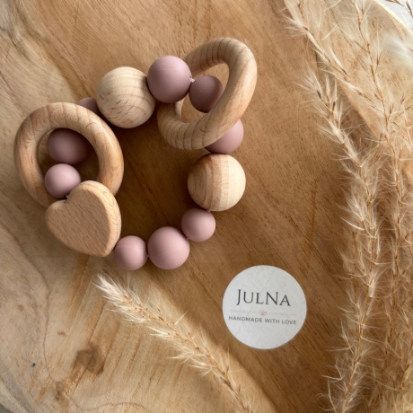 Greifring / Greifling / Motorikspielzeug Herz personalisiert