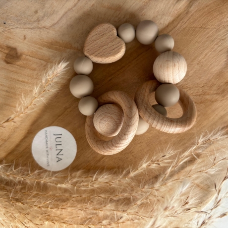 Greifring / Greifling / Motorikspielzeug Herz personalisiert