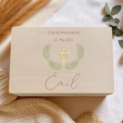 Personalisierte Erinnerungskiste zur Kommunion Taufe Konfirmation