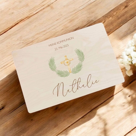 Personalisierte Erinnerungskiste zur Kommunion Taufe Konfirmation