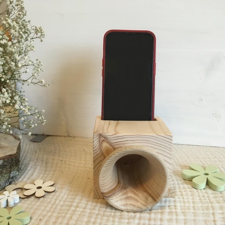 Handy Halterung mit integrierter Soundverstärkung