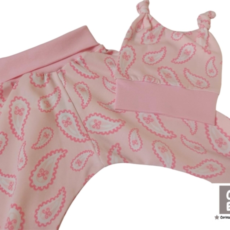 Geschenk zur Geburt Babyset Paisly rosa  Hose & Mütze 62/68