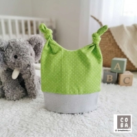 Babymütze Knotenmütze Pünktchen grün 0-3 Monate