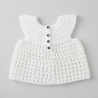 Handgestricktes Babykleidchen / Babybluse ca. Größe 68 – Creme