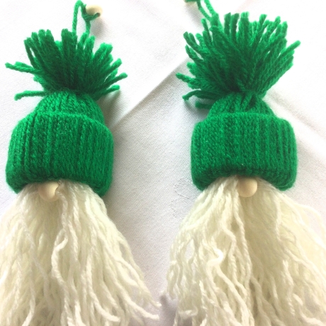 Weihnachtswichtel Gnome 2er Set in grün-hellbeige von Hobbyhaus