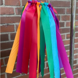 buntes Windspiel für Garten, Terrasse & Balkon, Streifengirlande