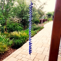 Windspiel gehäkelt Windspirale Windspinner Blau-Weiß 110cm