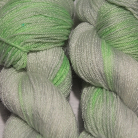 Handgefärbte plastikfreie Wolle Merino-Tencel Balance 22/18