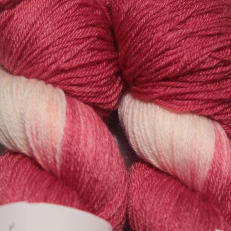 Handgefärbte plastikfreie Wolle Merino-Tencel Balance 22/2