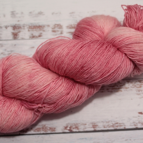 Handgefärbtes Lacegarn Merino Filigran 105
