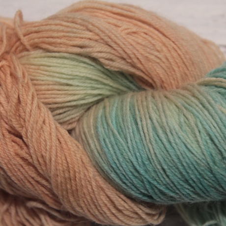 Handgefärbte 4-fädige Sockenwolle Trekking 198