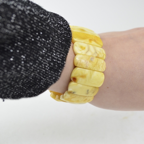 Baltischer Bernstein Armband – Handarbeit aus der Ostsee