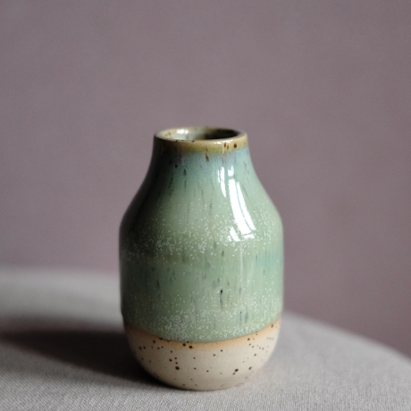 kleine Vase Salbeigrün
