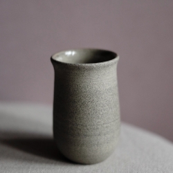 kleine Vase Betongrau