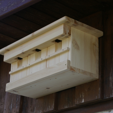 Spatzenhaus mit 3 Nistplätzen unbemalt  #S2