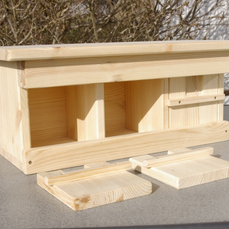 Spatzenhaus mit 3 Nistplätzen unbemalt  #S2