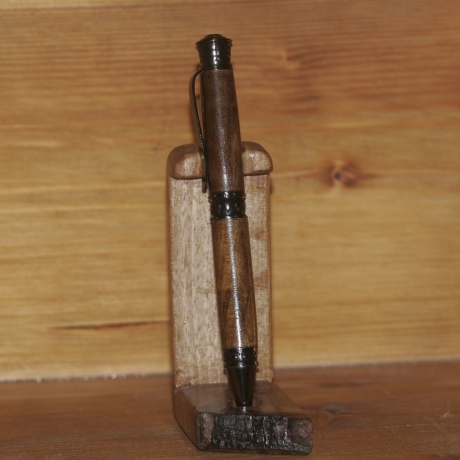 Kugelschreiber aus Walnuss (Mienenfarbe Personalisierbar)