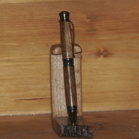 Kugelschreiber aus Walnuss (Mienenfarbe Personalisierbar)