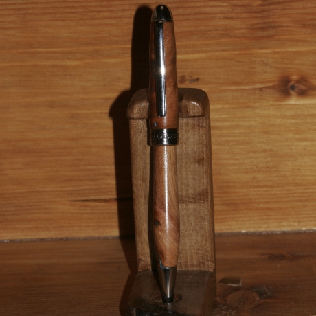 Kugelschreiber aus Zwetschge (Minenfarbe wählbar)