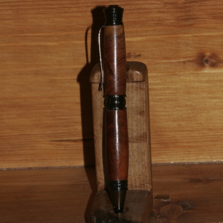 Kugelschreiber aus Zwetschge (Minenfarbe wählbar)