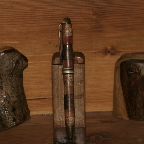 Kugelschreiber aus Zwetschge/Eiche/Walnuss(minenfarbe wählbar)
