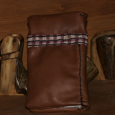 Tabak-Etui aus Leder geölt mit Verzierung