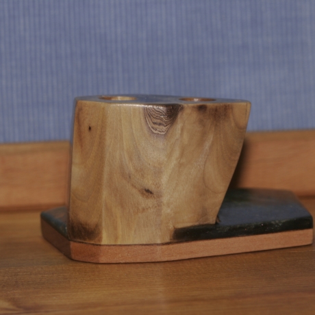 Stiftehalter aus Walnuss/Teak/Epoxy