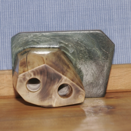 Stiftehalter aus Walnuss/Teak/Epoxy