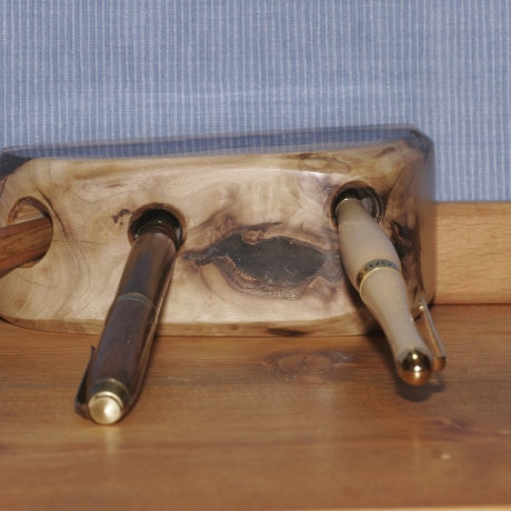 Stiftehalter aus Walnuss