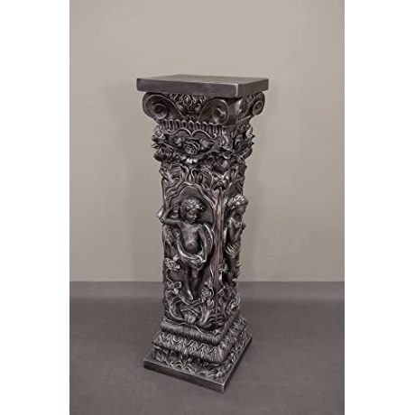 Hohe, schöne Säule mit Amorfiguren. Reich verziert. 100 cm. 