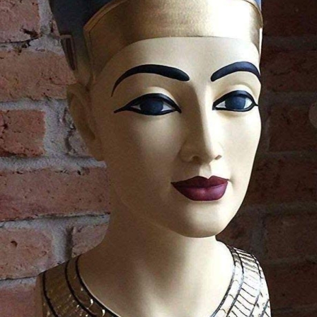 Schöne Büste der ägyptischen Königin - Nofretete 52 cm.