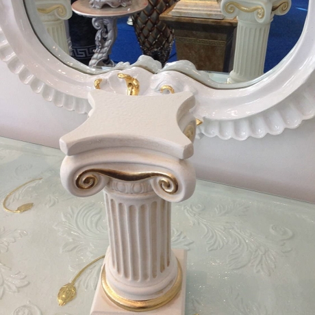 Kleine griechische Säule. 25 cm.