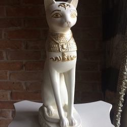 Schöne Figur einer ägyptischen Katze. Bastet 31 cm.