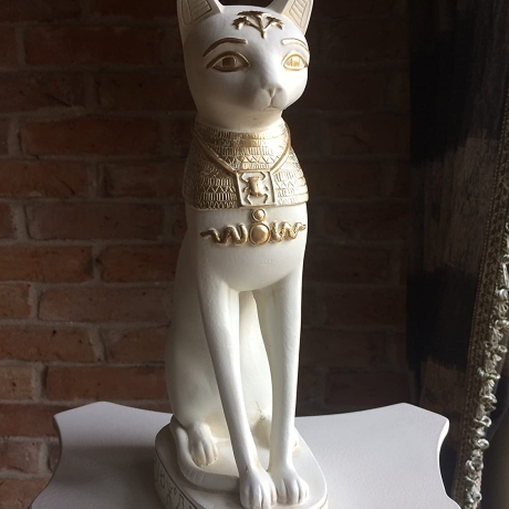 Schöne Figur einer ägyptischen Katze. Bastet 31 cm.