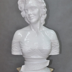 Büste von Marilyn Monroe. Schöne Dekoration. 66 cm.
