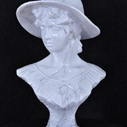 Schöne Büste eines Mädchens mit Hut. 61 cm.