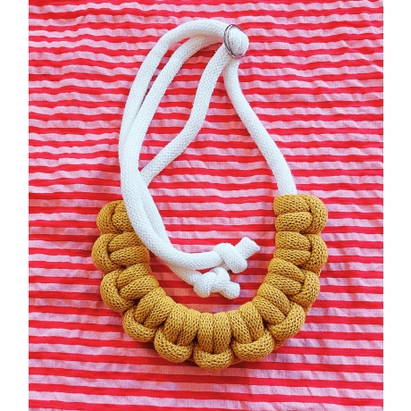 Statementkette senfgelb Frühling Baumwolle Makramee nachhaltig