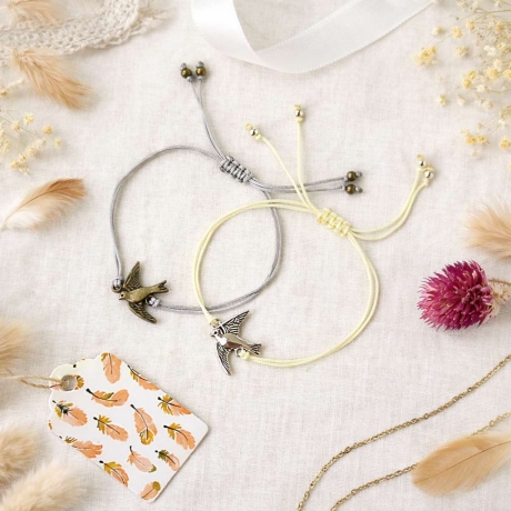 Makramee Armband Taube – Symbol Schmuck, verstellbar