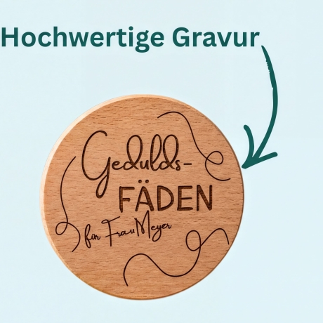 Geduldsfäden - Glas mit Deckel aus Buchenholz personalisierbar