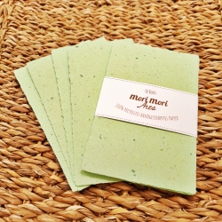 Handgeschöpftes Papier | 10 Bögen 13×8,5 cm | Grünes Büttenpapier