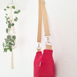 Moonbag Cord Rot Kirschen - deine neue Lieblingstasche