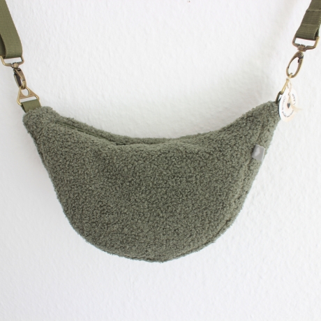 Moonbag Teddyplüsch Khaki geblümt handgenähtes Unikat