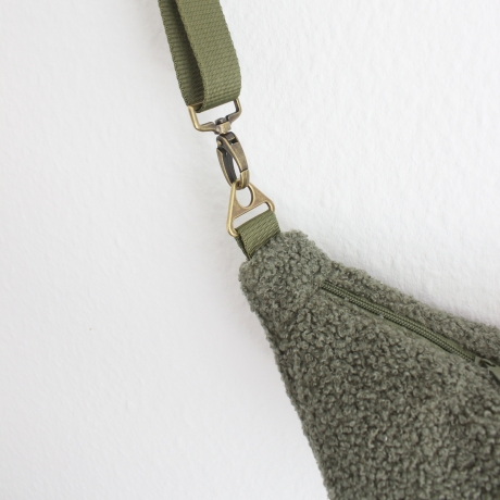 Moonbag Teddyplüsch Khaki geblümt handgenähtes Unikat